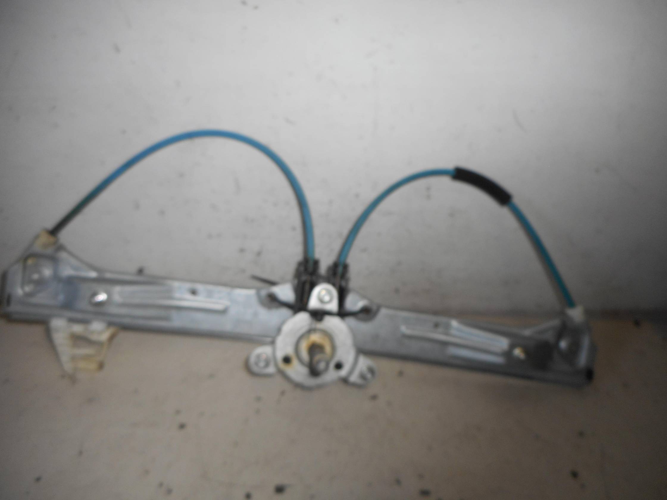 Alzacristallo porta post. sx.